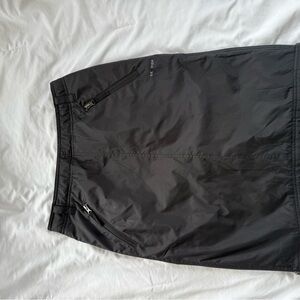 Skhoop Black Outdoor Ski/Active Skirt with Zip Pockets